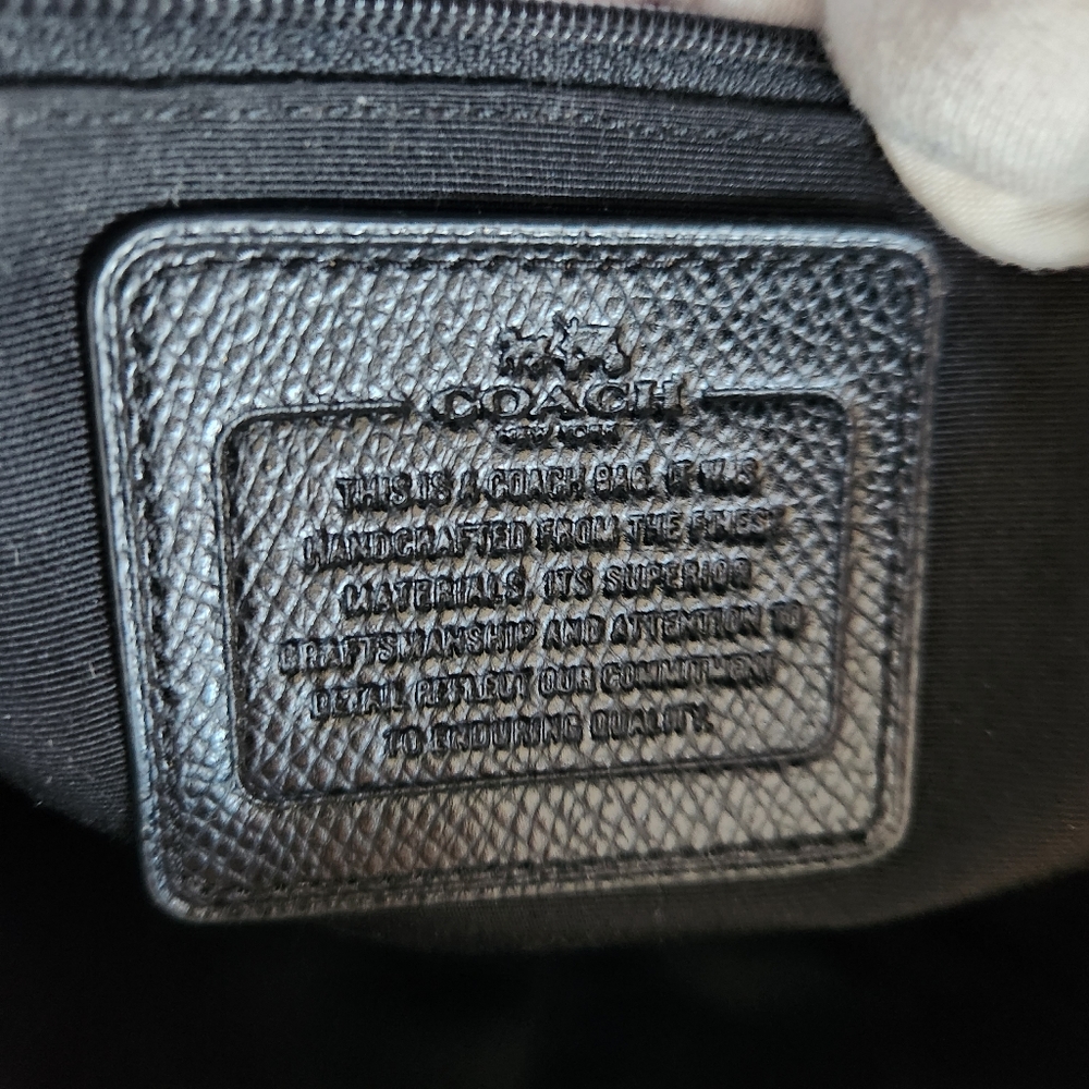 Like New COACH Sierra Bag Purse Black Crossbody Strap DUSTBAG - Picture 3 of 16